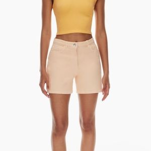 Aritzia Wilfred Free Mercury Short in gd sunfaded apricot